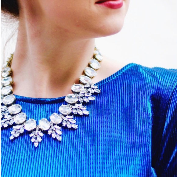 Crystal Statement Necklace - Picture 3 of 8